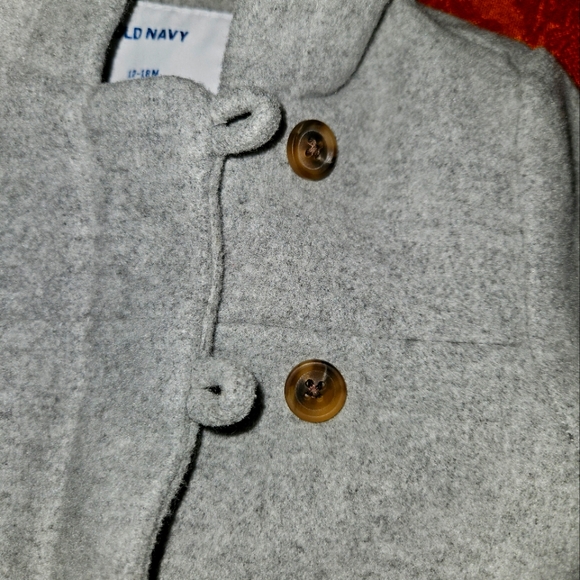 Old Navy light grey baby coat size 12-18 m - Picture 3 of 8
